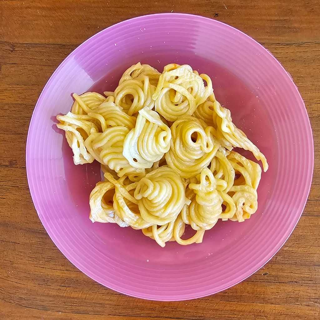 

Krupuk / kerupuk spiral cung cung situbondo 1kg