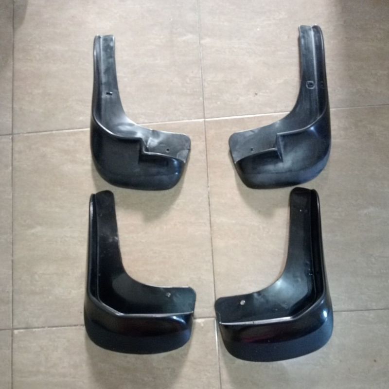 Karpet Lumpur / Karpet Roda / Mud Guard Avanza 2004 2005 2006 2007 2008 2009 2010 2011