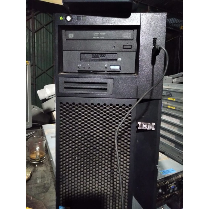 Server Workstation IBM System X3100 M4