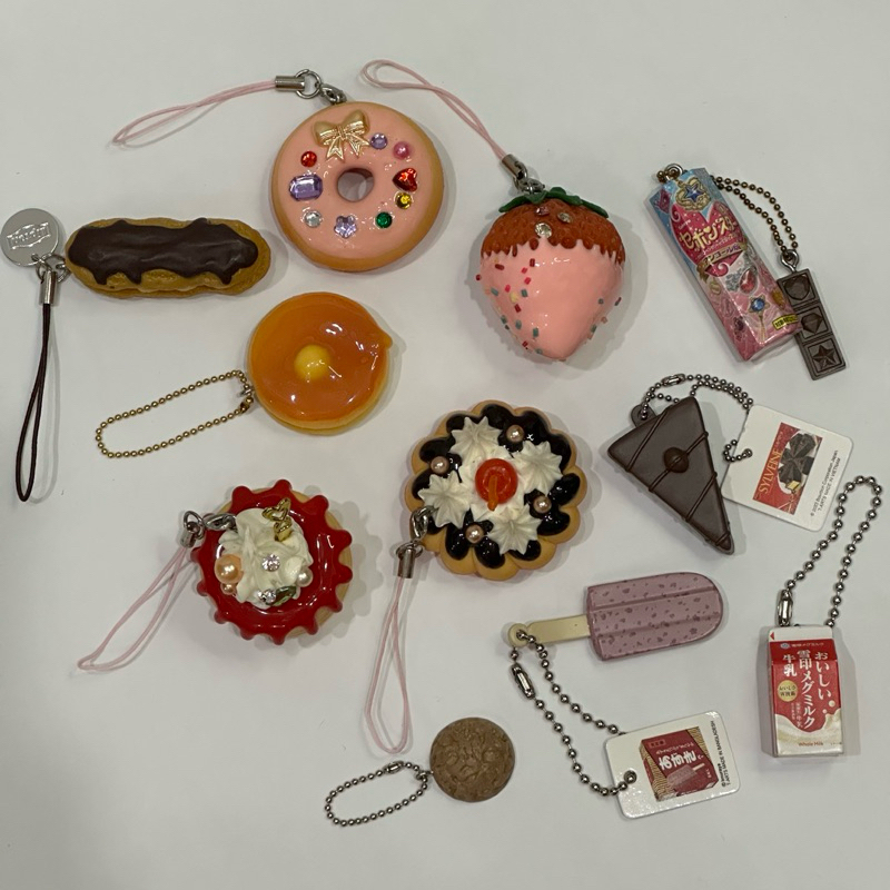Food Gotochi trinkets gacha cake cookies ice cream chocolate