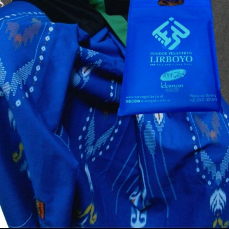 sarung harmoni lirboyo