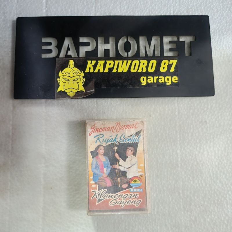 Kaset Pita Hitam Jineman Nyamat