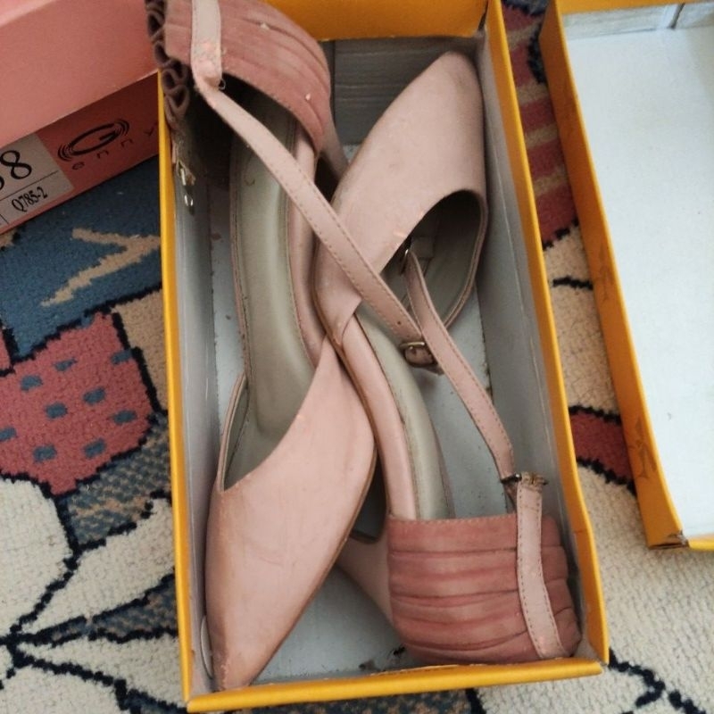 heels yongki komaladi