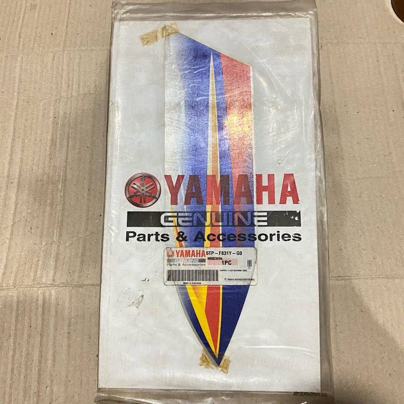 Striping stiker bagian sayap Luar kanan ATAS Yamaha jupiter Z 2005 silver biru original YGP 5TP-F831
