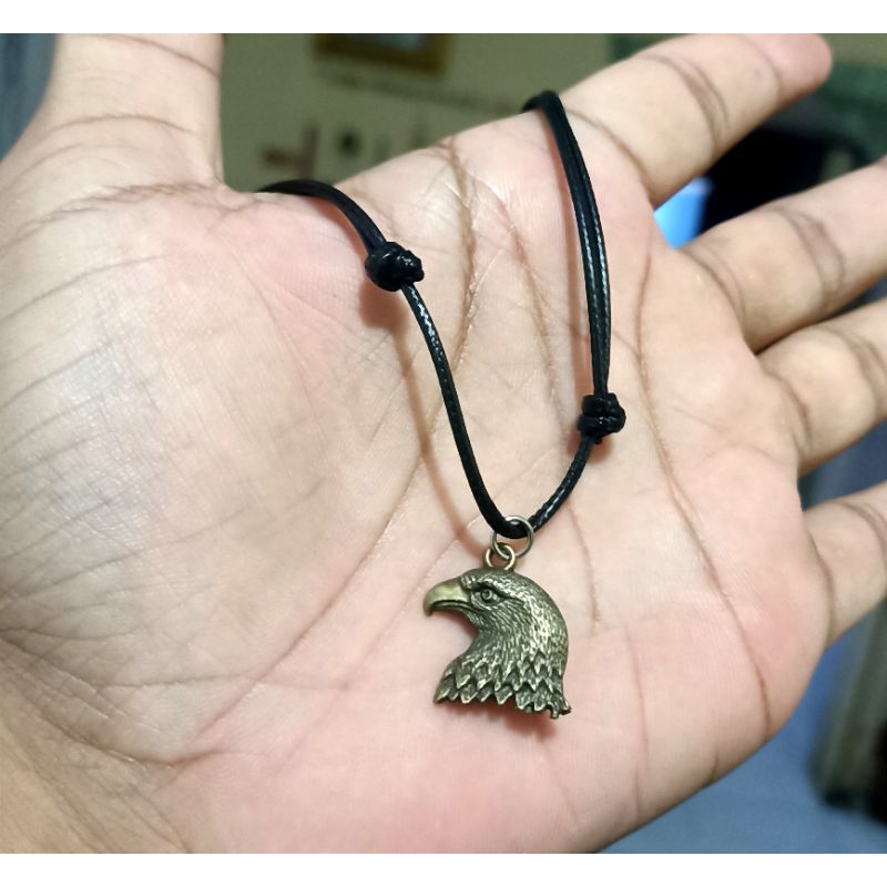 Kalung Tali Charm Burung Elang