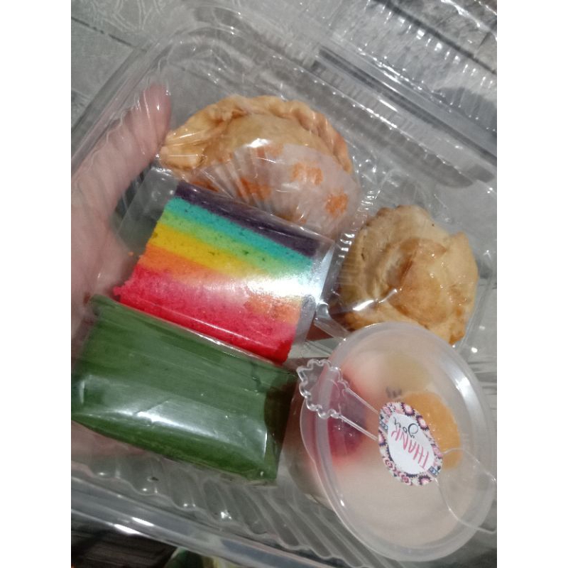 

Snack box 5 kue PREMIUM(Min 20)