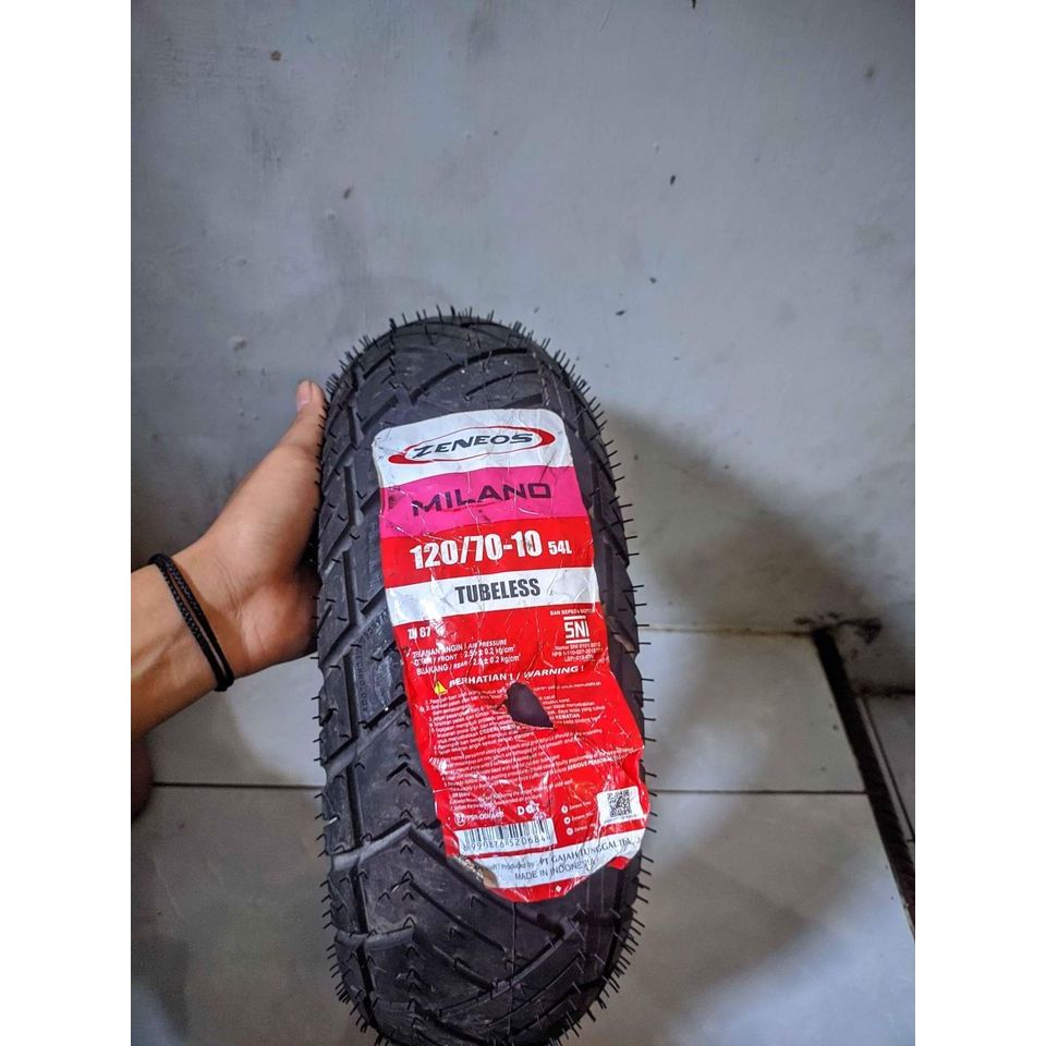 Ban tubles Zeneos UK 120/70-10