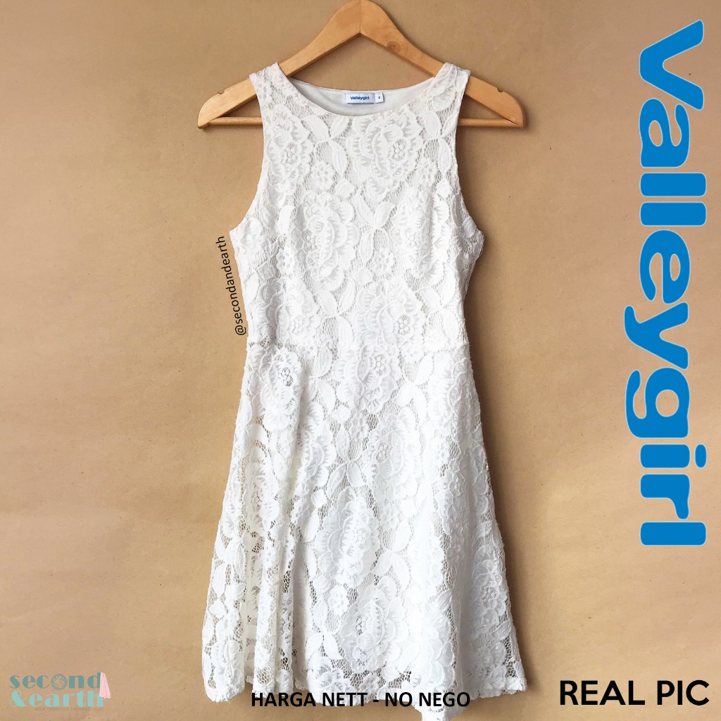 Valley Girl Dress Brokat (XS-S) Terusan Pendek Tanpa Lengan Fit Flare Brukat Putih Sleeveless Mini D