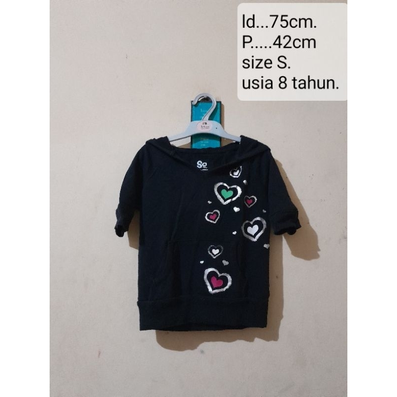 Atasan/ sweater lengan pendek anak cewek size S.