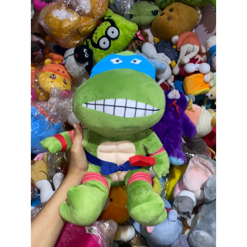 Boneka kura kura ninja