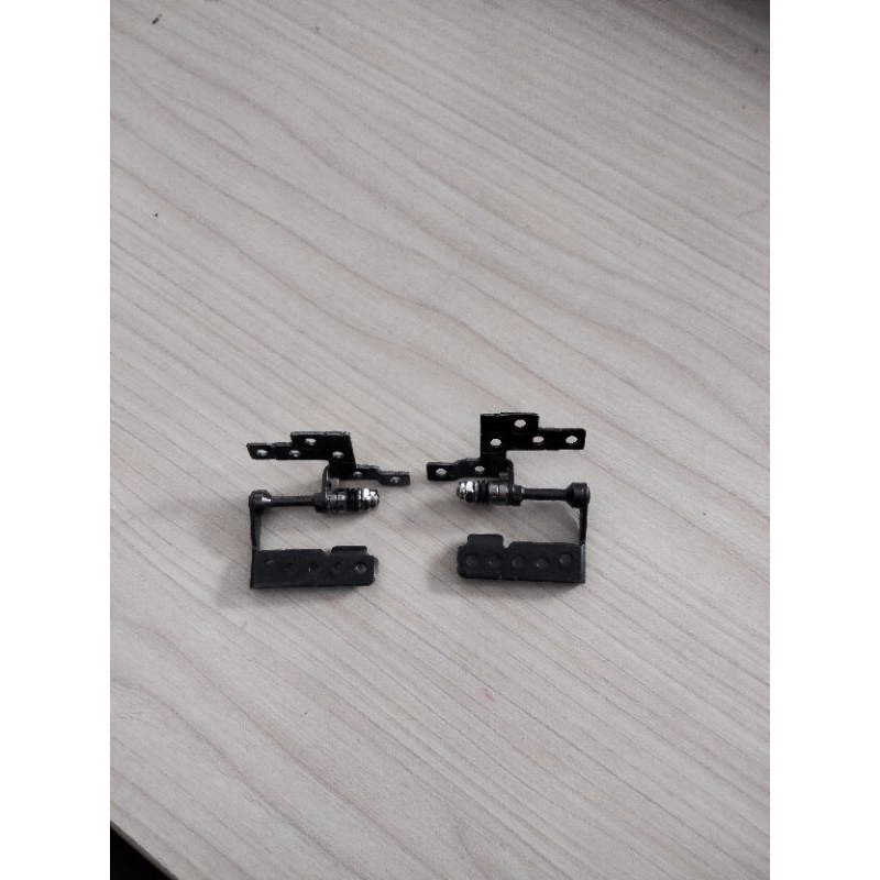 Engsel Notebook Asus E203M