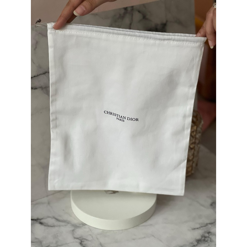 CHRISTIAN DIOR Pouch Serut Putih