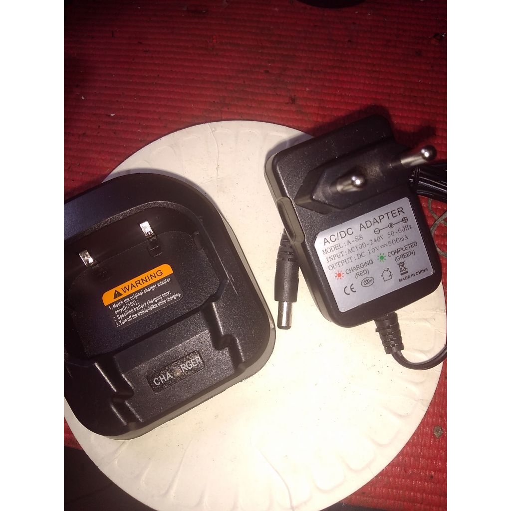 CHARGER HT UV82 DESKTOP BAOFENG UV 82 POFUNG UV82 DAN CASAN PXTON UV82