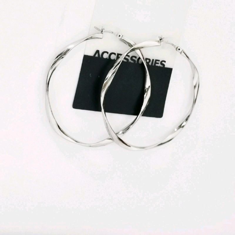 (332972/252061/234319) Anting Wanita 1 Set / Aksesoris Wanita