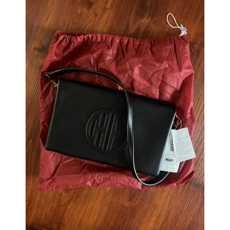 Hush Puppies Shoulder Bag in Black Tas Wanita Hush Puppies Warna Hitam