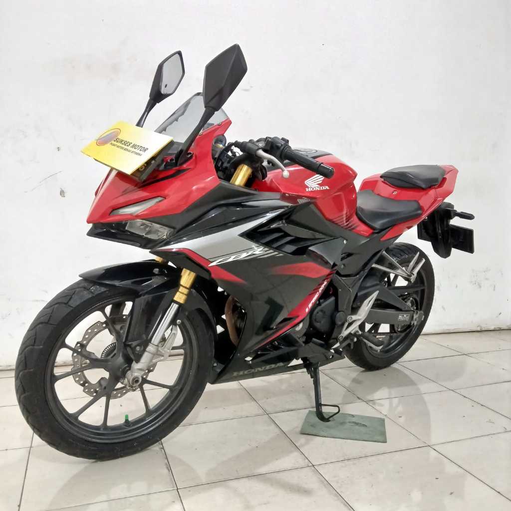 honda cbr 150 r abs 2021 ( MOTOR BEKAS)