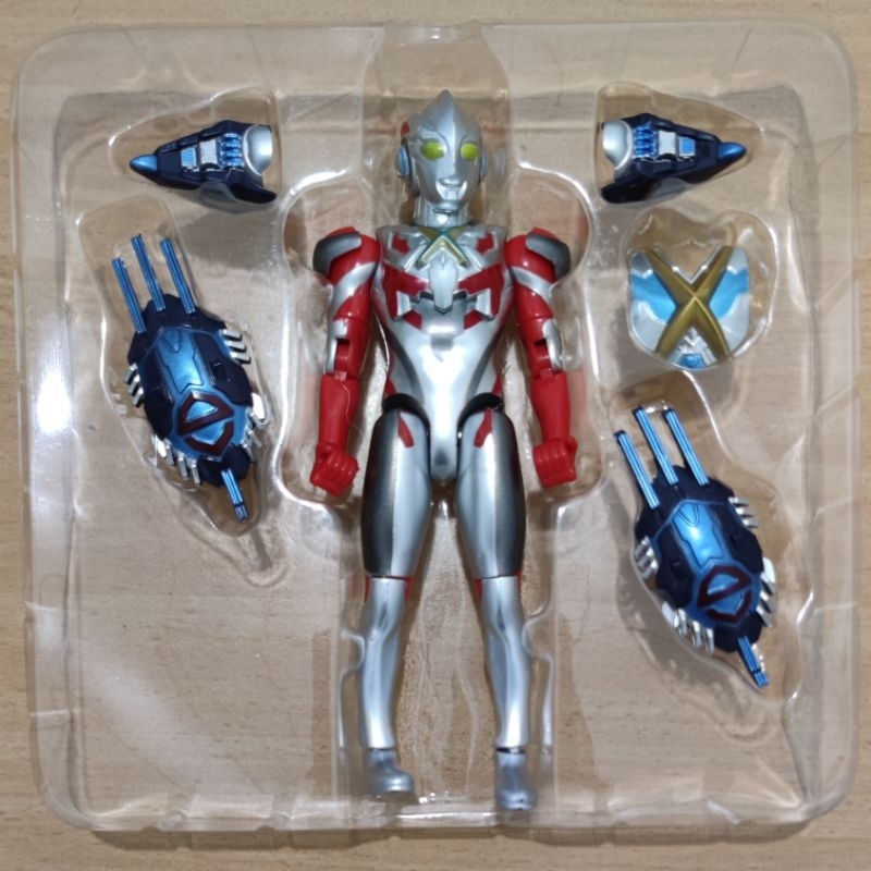 Mainan Ultraman action figure