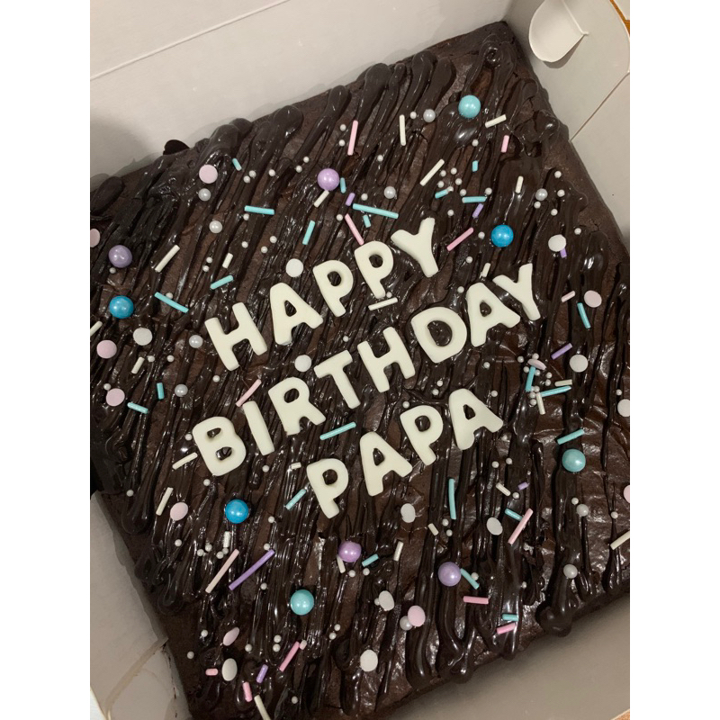 

BROWNIES LETTER / FUDGY BROWNIES LETTER / FBROWNIES FUDGY