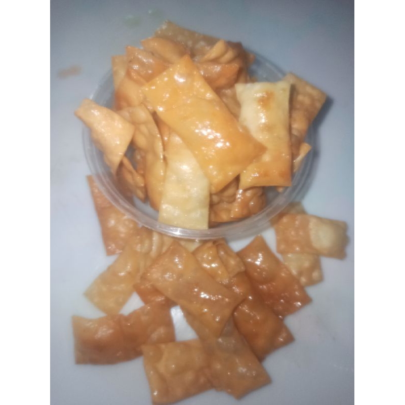 

Keripik Pangsit Manis