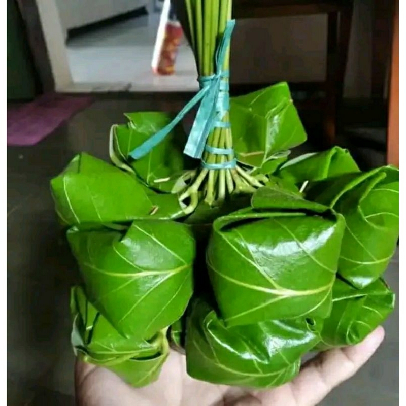 

Tape ketan daun Ploso/tape khas tuban manis legit Tampa pemanis buatan isi 30 biji