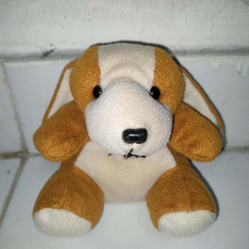 boneka anjing coklat