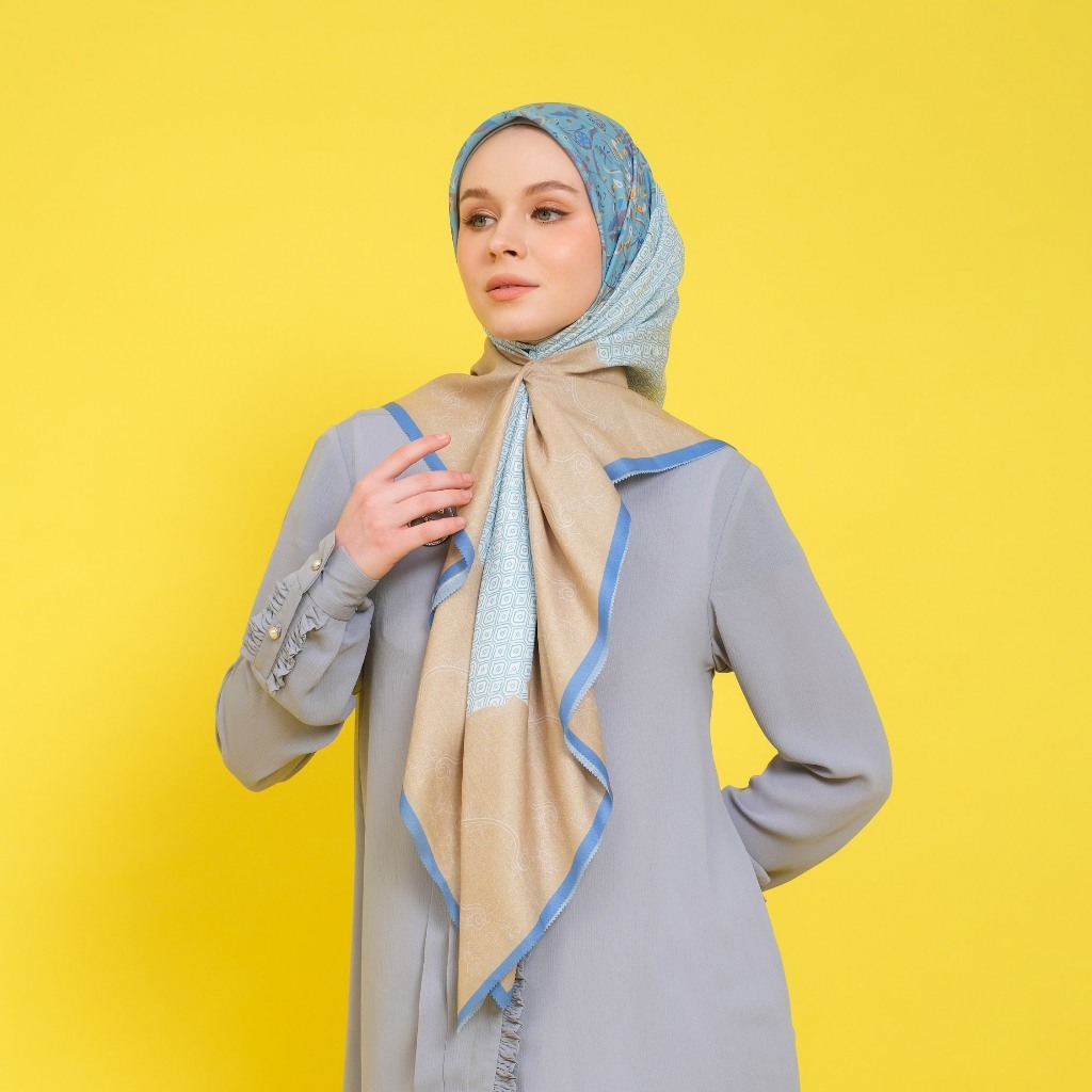 Shafira Rachida Printed Scarf | Hijab Segi Empat Motif