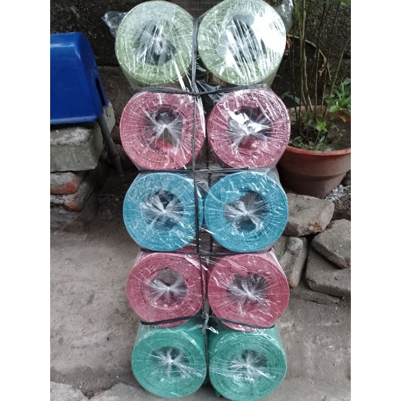 

1bal(10pcs) TALI RAFIA WARNA WARNI(1/2kg) GULUNGAN PADAT