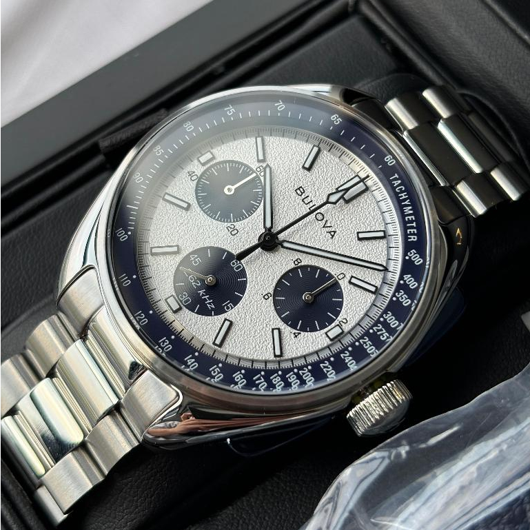 Bulova Lunar Pilot Blue White Jam Tangan Bulova Lunar Pilot Quartz 98K112