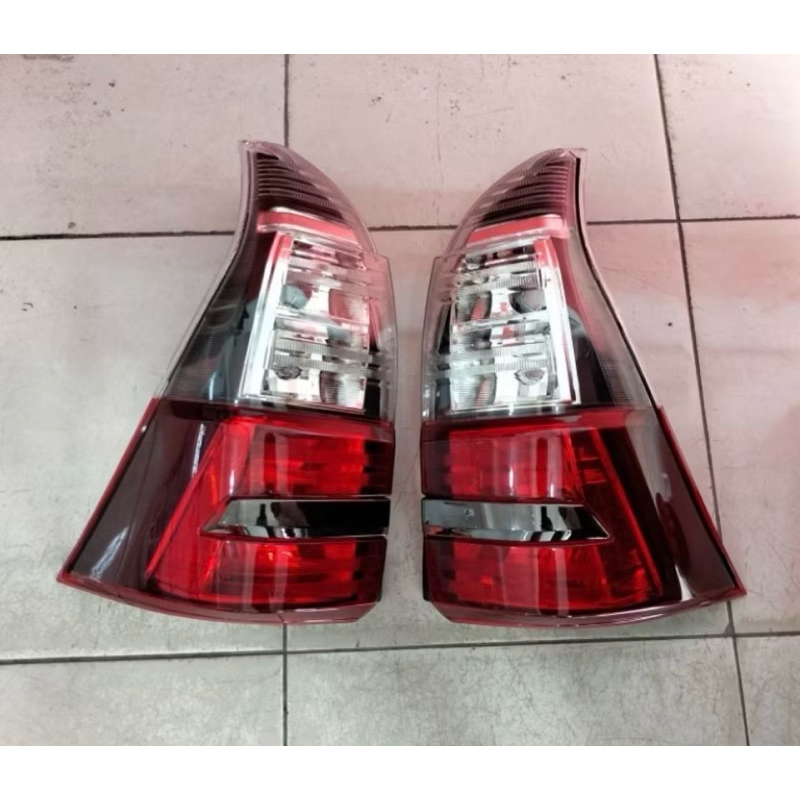 STOPLAMP/LAMPU BELAKANG AVANZA TYPE VELOZ 2019-2021
