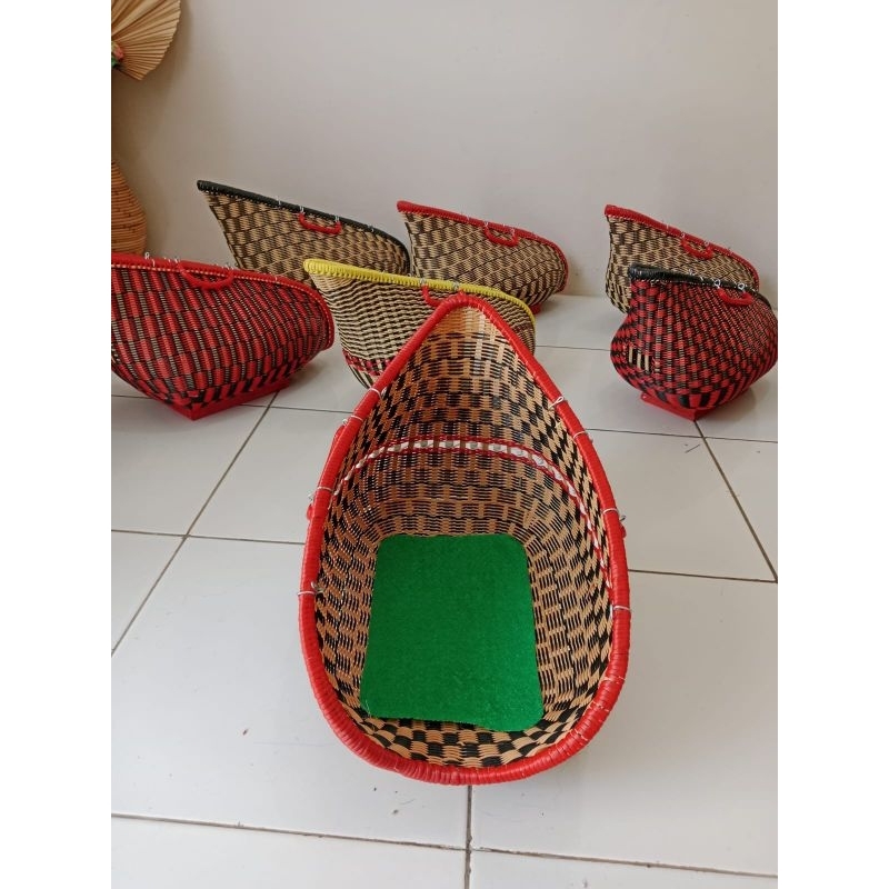 Kiso ayam jago bangkok model fiber lurus motif catur dan batik + karpet di dalamnya bahan fiber