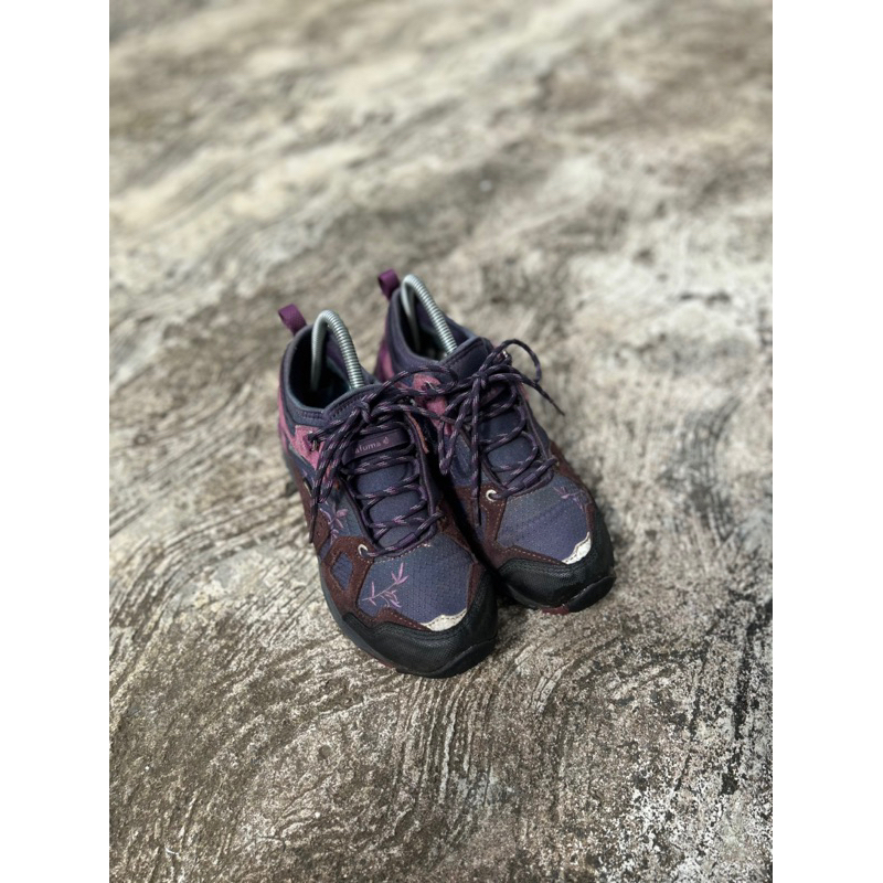 sepatu gunung second original Lafuma