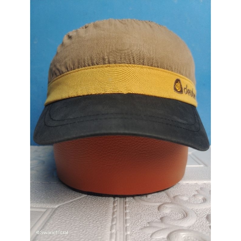 Topi Deuter Cokelat Kuning