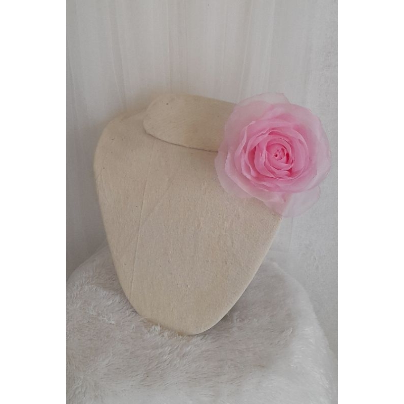 Bros bunga kebaya/ bros kebaya/ bros mawar