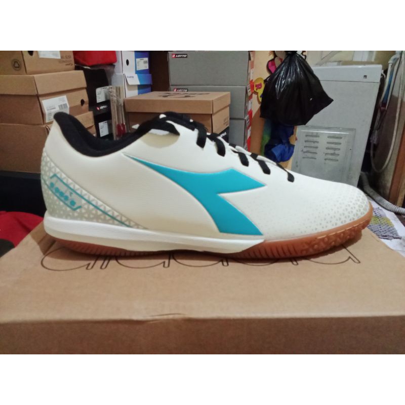Sepatu futsal diadora El Pichichi 6 sport station size 40 dan 41