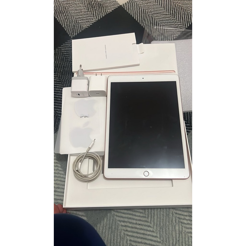 IPad 8th gen Wifi Only 32GB Rosegold