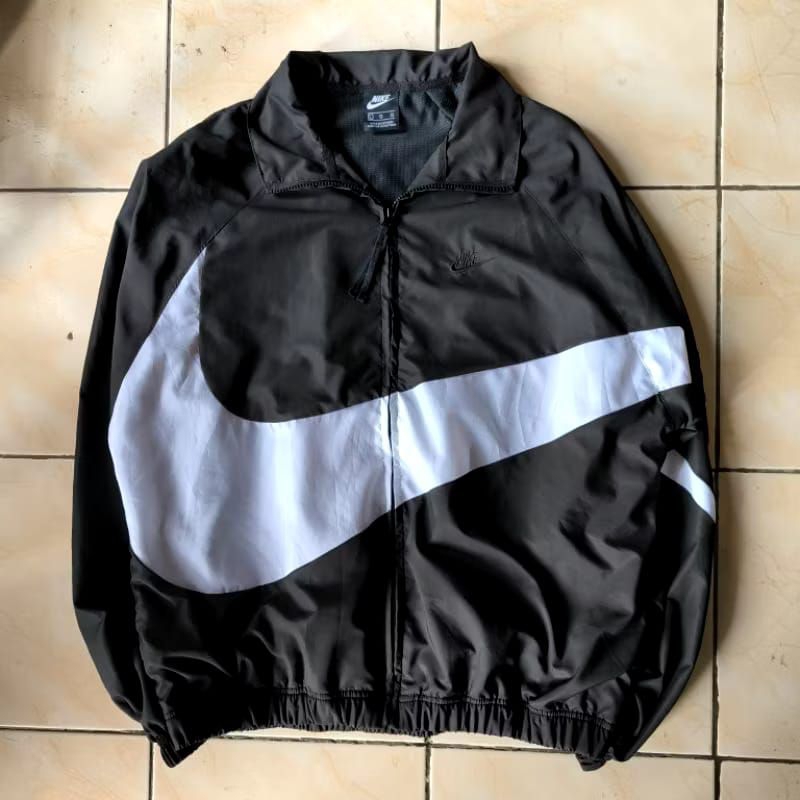 TRACKTOP NIKE BIG SWOOSH DEPAN BELAKANG MIRROR 1:1