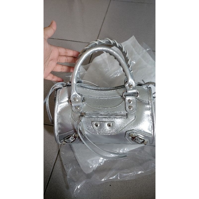 tas selempang wanita hon&yan warna silver