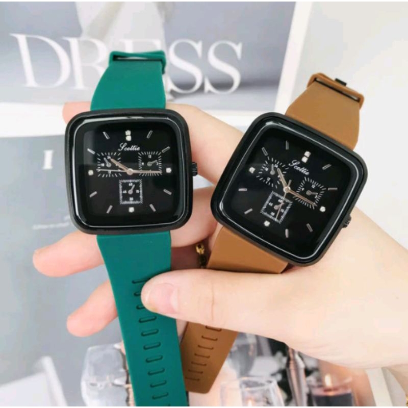 Jam Tangan Analog Pria Wanita Chloro