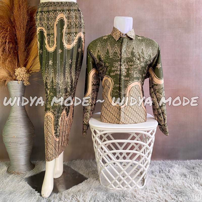 Widya Mode - Set Batik Couple Lamaran Baju Batik Kemeja Lengan Panjang Set Rok Plisket Batik Couple 