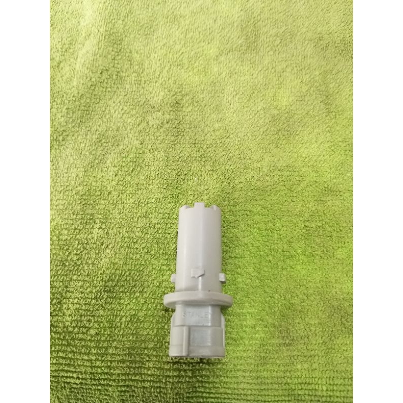 soket fiting lampu senja mobil Mitsubishi Pajero