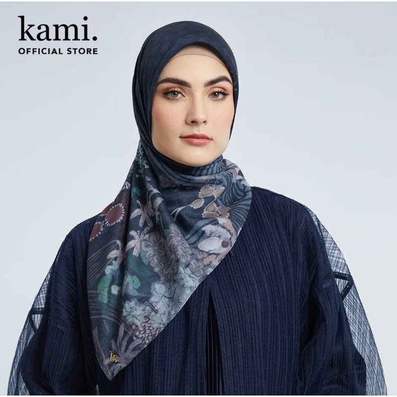 KIMMONIA SCARF by KAMIIDEA X BUTTON SCARVES | HIJAP SEGIEMPAT MOTIF ELEGANT