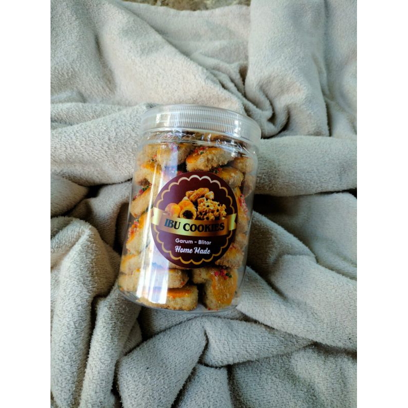 

Aneka Kue Kering "IBU COOKIES