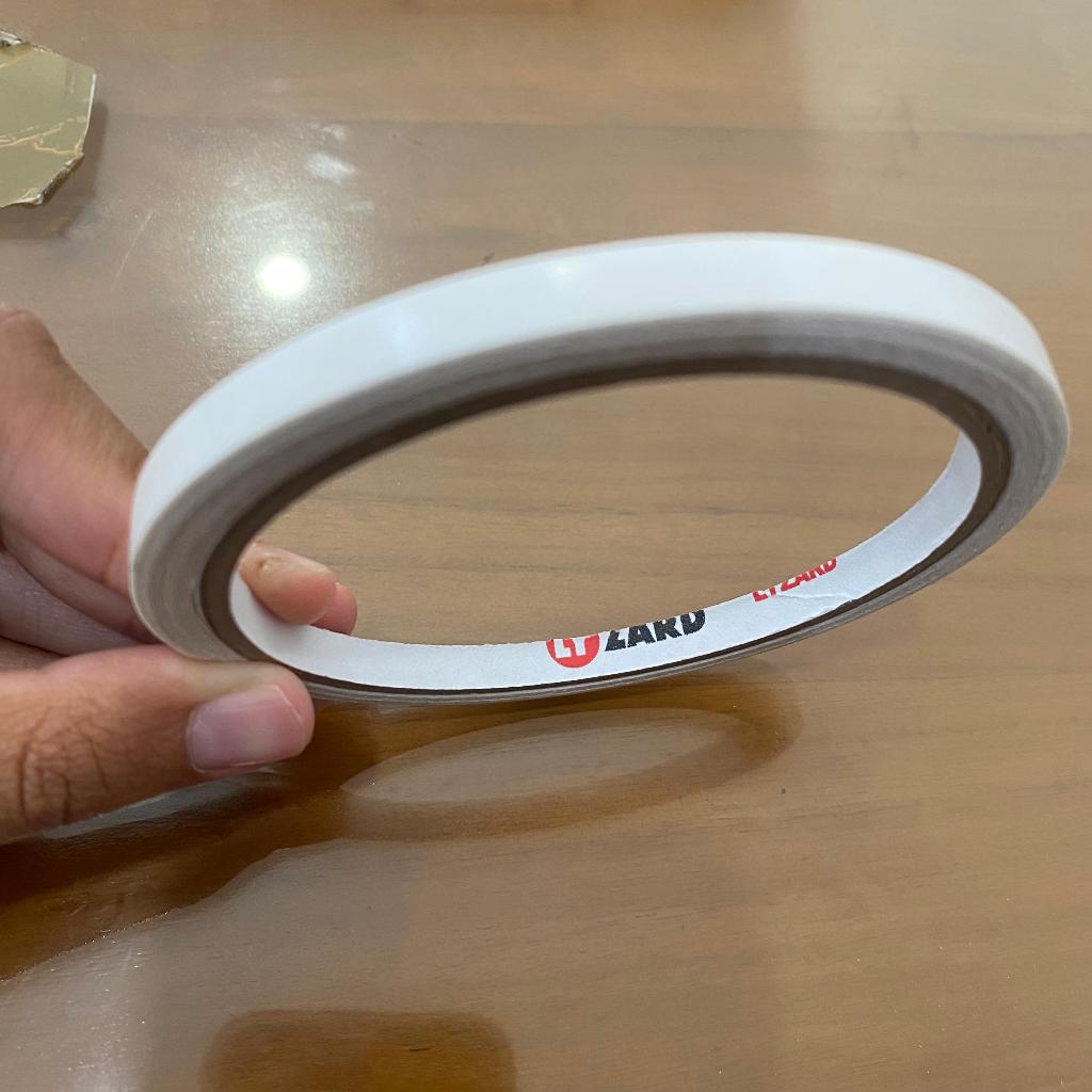 

LYZARD DOUBLE TAPE 1/4”/Isolasi bolak balik lyzard 1/4 inch / 6mmx10yd(1pcs)