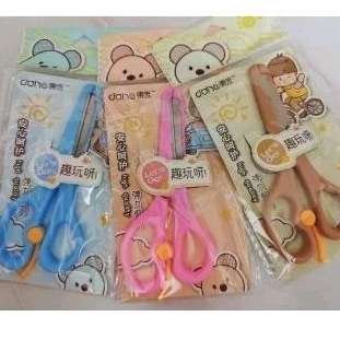

GUNTING ANAK LUCU DAN KEREN