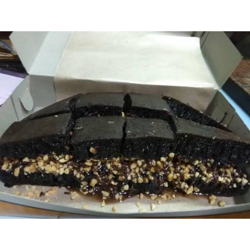 

Martabak manis biasa black forest kacang susu