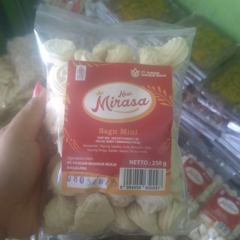 

KUE SAGU MANIS 250 GRAM