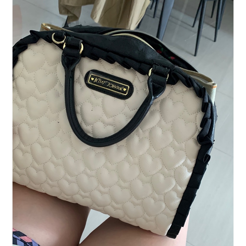 Tas Betsey Johnson Original Top Handle atau Selempang