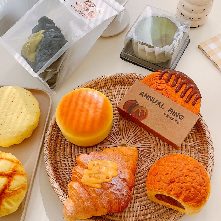 Squishy Premium Roti Cromboloni Croisant Burger Viral Jumbo Super Slow Rising Perfect Quality