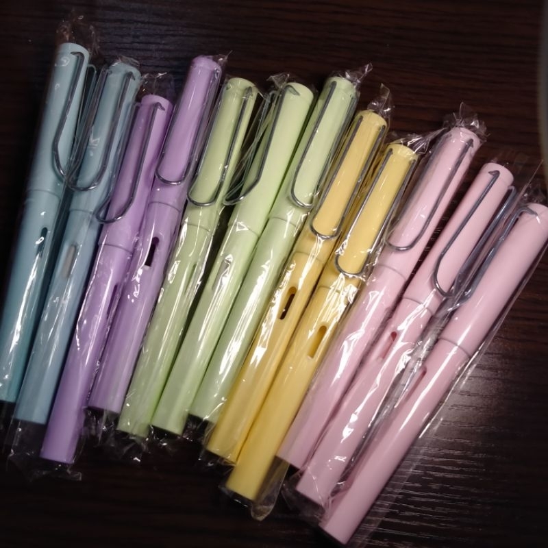 

pensil abadi | eternal pencil tanpa batas | alat tulis pensil hitam cover pastel