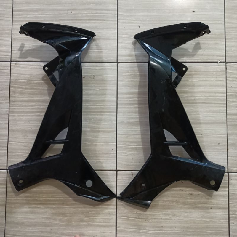 Kepangan legshield cover dek body sayap dalam Yamaha Vega r new new vega r asli original copotan mot